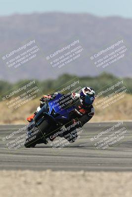 media/Oct-13-2025-Moto Forza (Mon) [[a66d839500]]/4-C Group/Session 3 (Turn 16)/